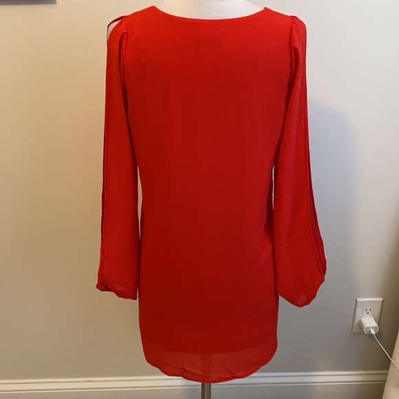 Tobi Red Chiffon Split Sleeve Tunic Dress - Picture 3 of 9